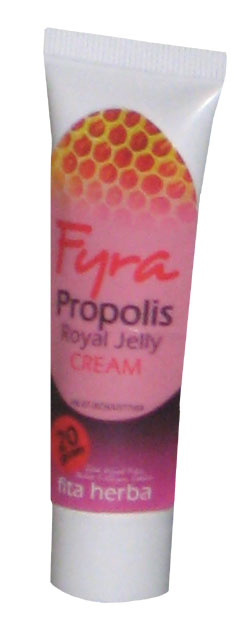 Cream Propolis dan Royal Jelly Fyra Kediri